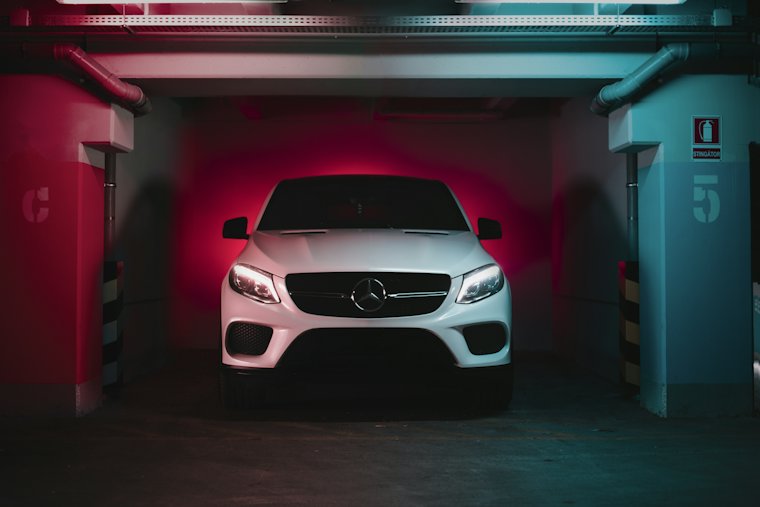 스텔란 쿠페 SUV 예시 사진